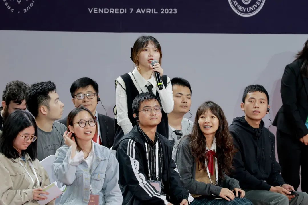 william威廉中文教师李思远、谢佳妮合奏《华尔兹》1